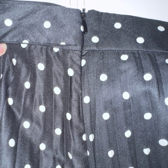 Stradivarius Polka Dot Pleated Skirt in Size S - Picture 6 of 8